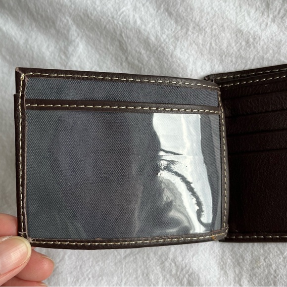 Timberland Men’s Brown Genuine Leather Bifold Passcase Wallet NWOT - Picture 6 of 8